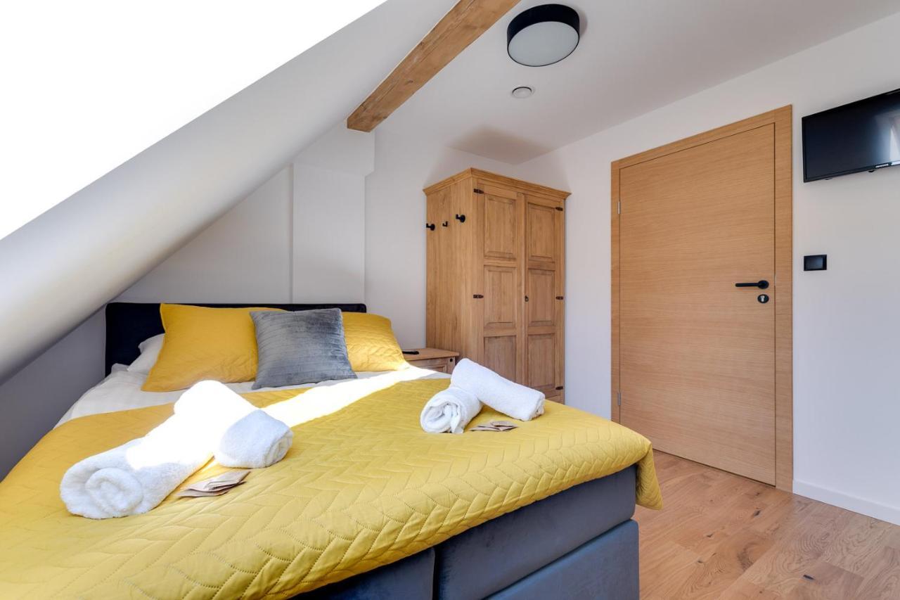 Biala Owieczka B&B Щирк Екстериор снимка