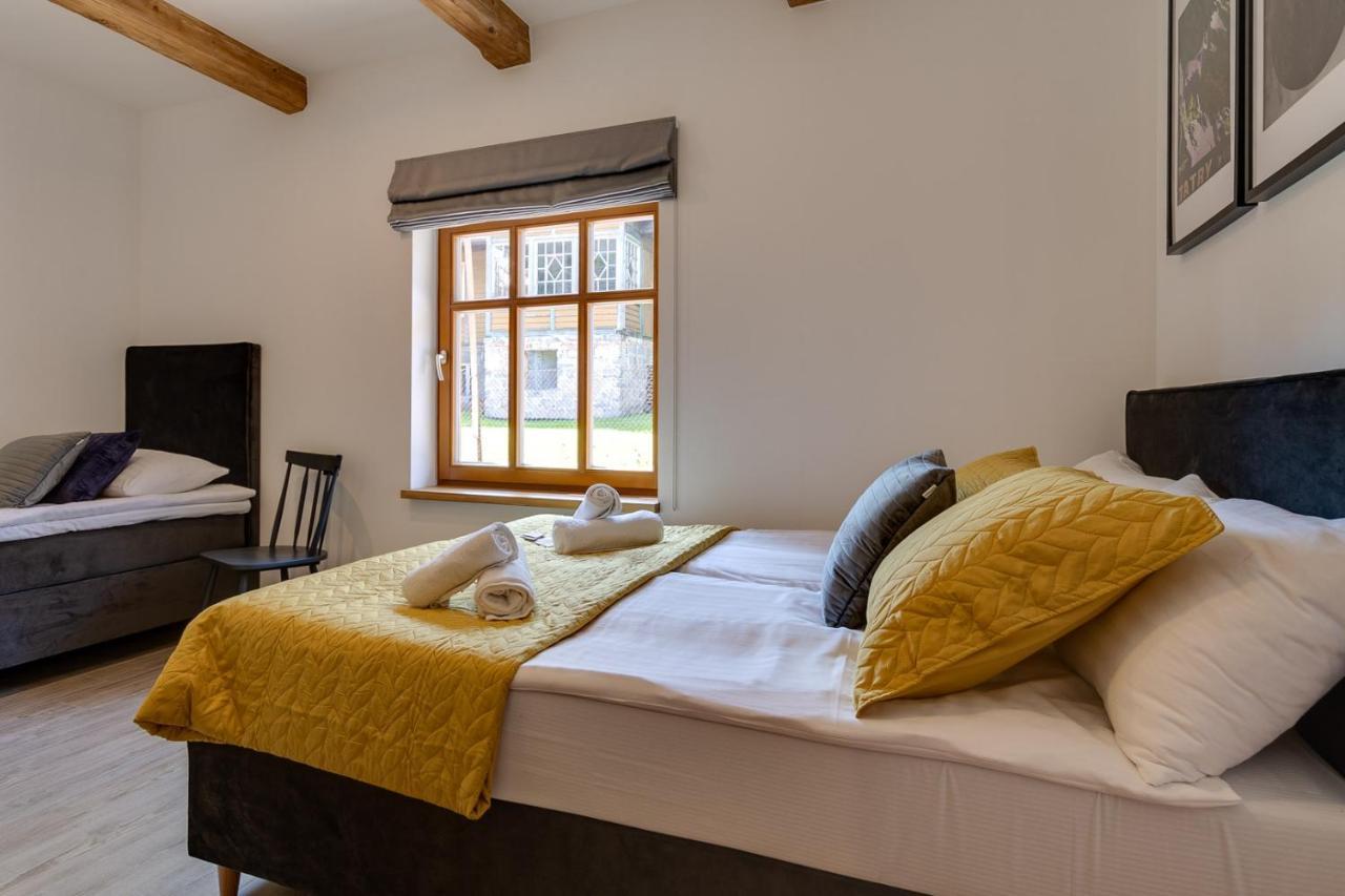 Biala Owieczka B&B Щирк Екстериор снимка