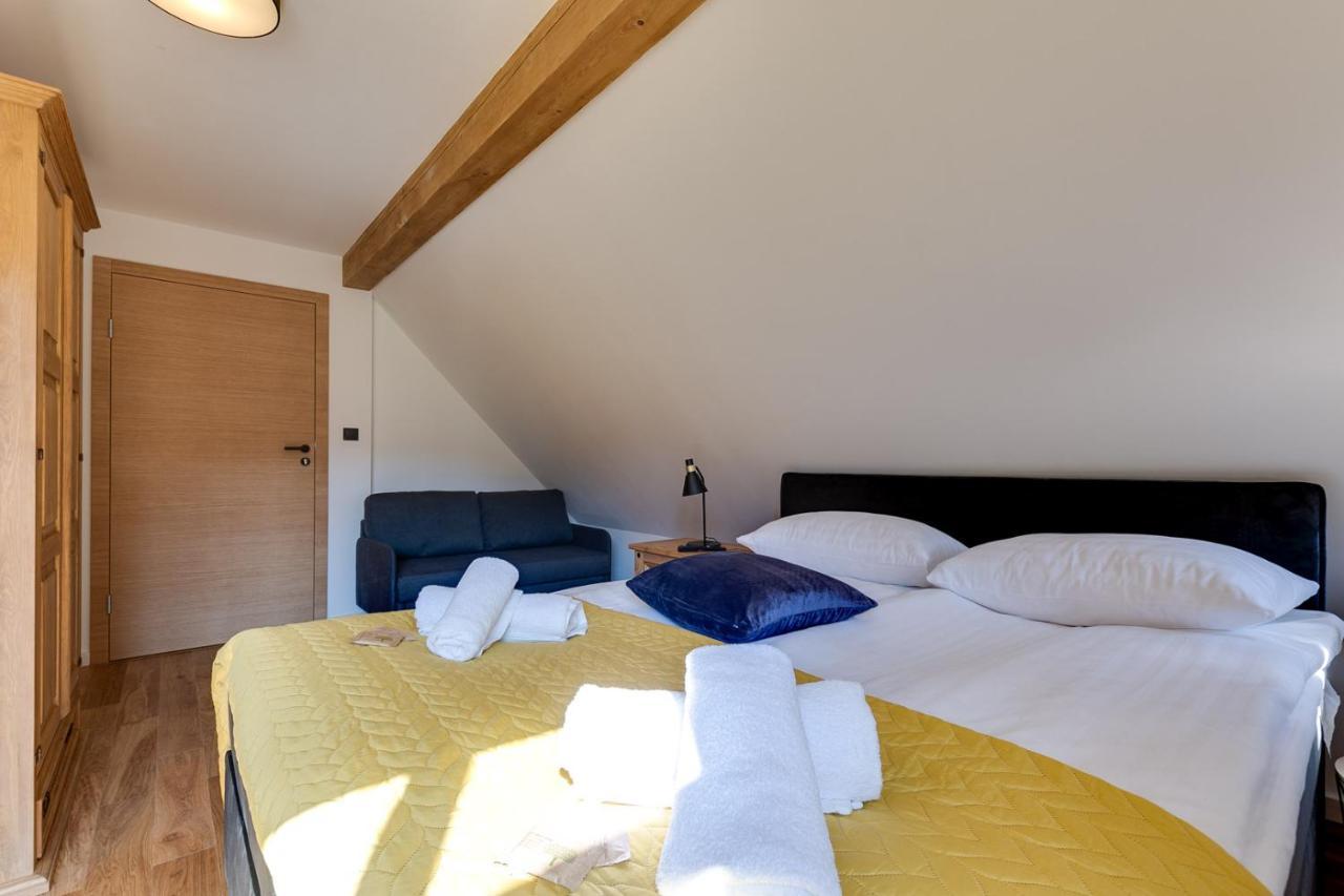 Biala Owieczka B&B Щирк Екстериор снимка