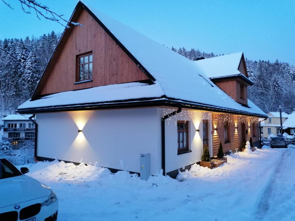 Biala Owieczka B&B Щирк Екстериор снимка